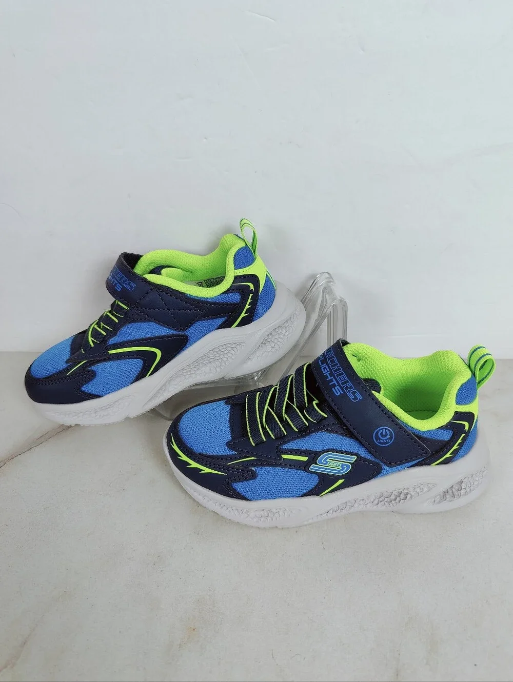 NIB Skechers Toddler Skechers S-Lights Meteor-Lights LED Light Up Sneakers, 11.5